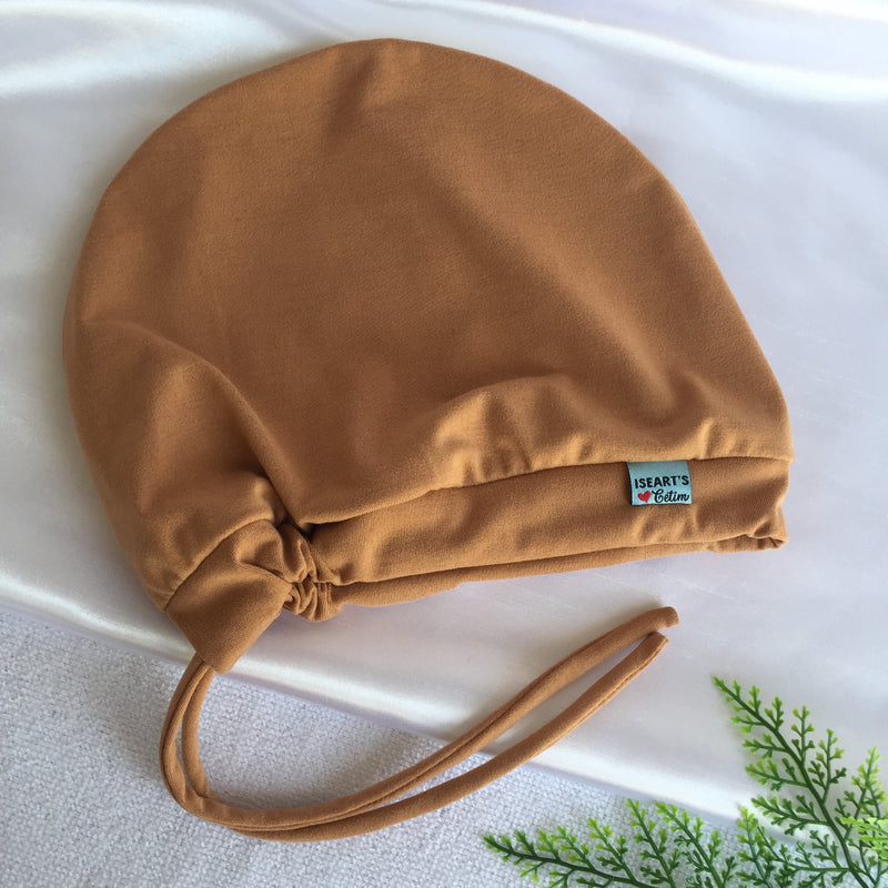 Touca Nero Forrada em Cetim Premium Comfort  AntiFrizz Com Cordão Para Ajustar - Linha Deluxe